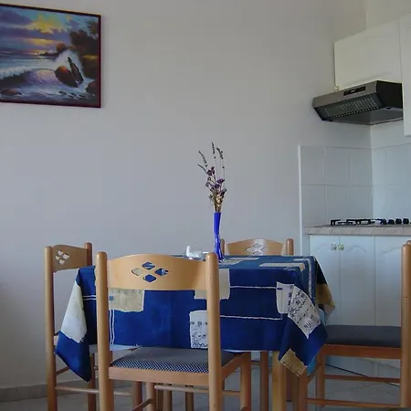 Mare Apartment *